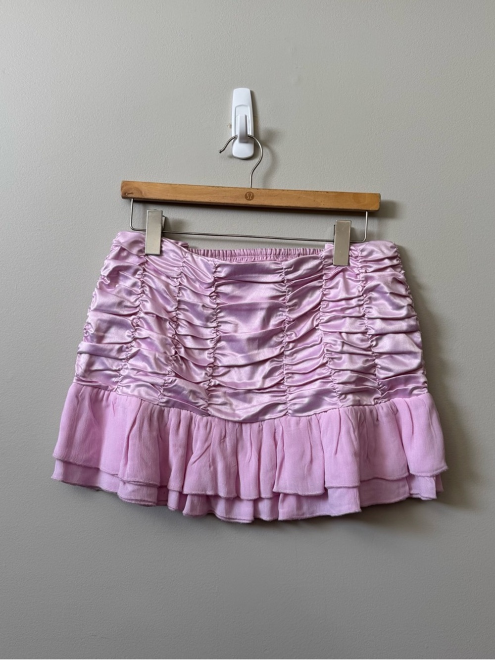 Maeve Anthropologie (NWT) Satin Chiffon Ruched Mini pink skirt - Picture 2 of 7